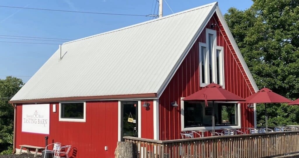 Shawnee Bluff Winery Tasting Barn Exterior View